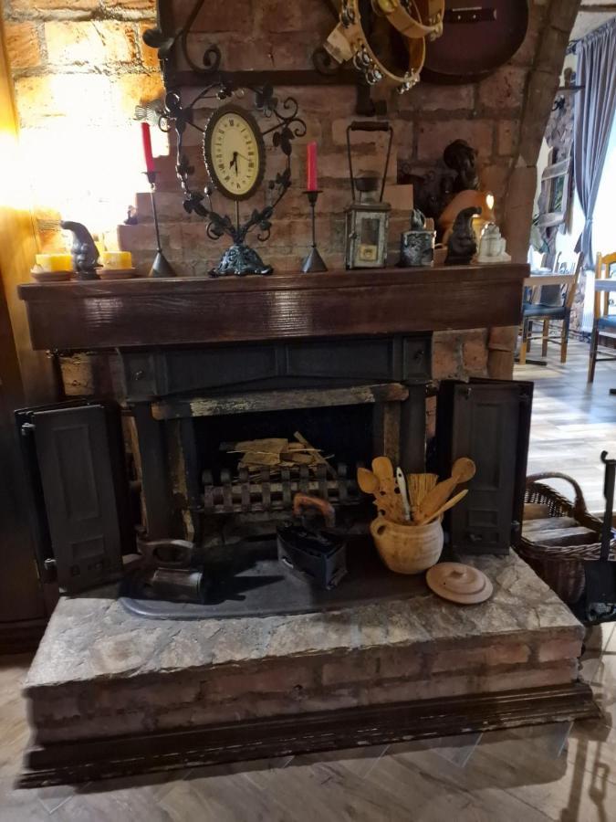 Hotel Etno Kuca Sa Konacistem Gocko à Vrnjačka Banja Extérieur photo
